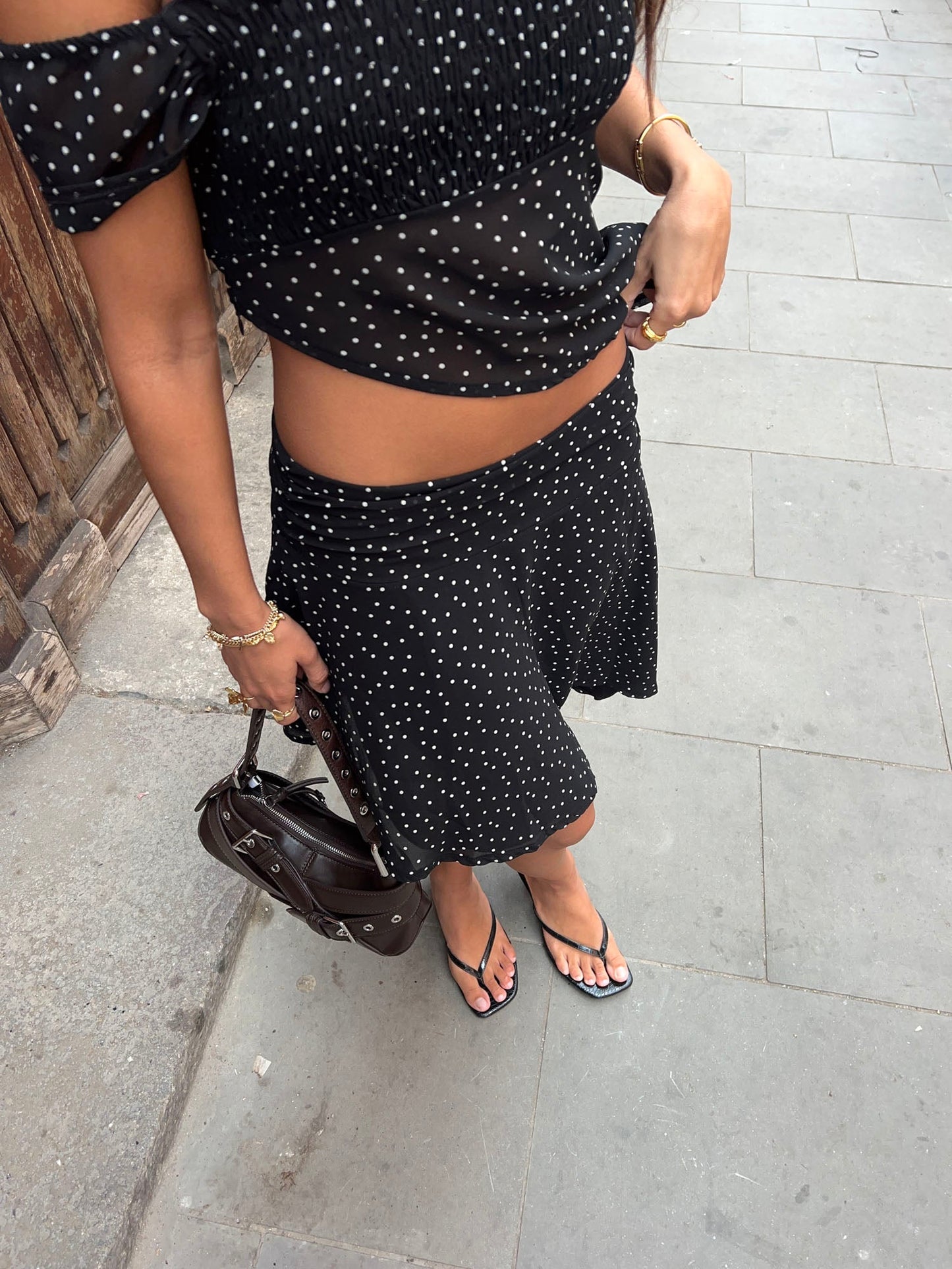 Lyanne asymmetrical skirt with polka dots – Black/white